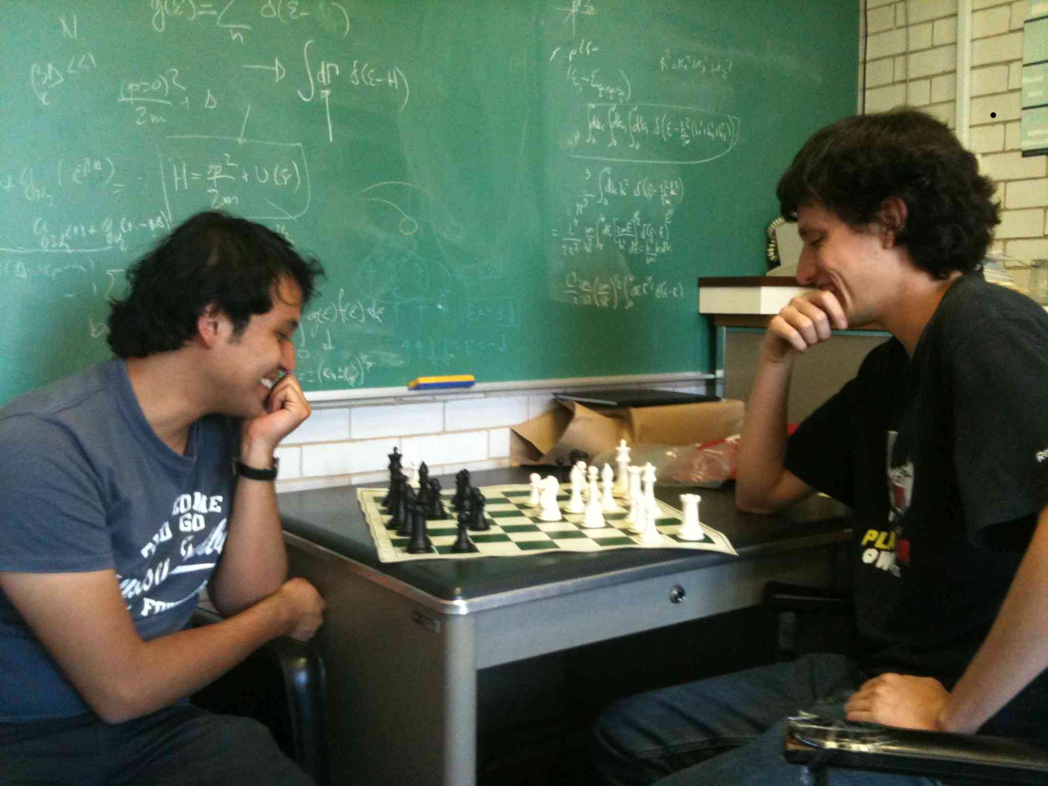 chess match en el cubo